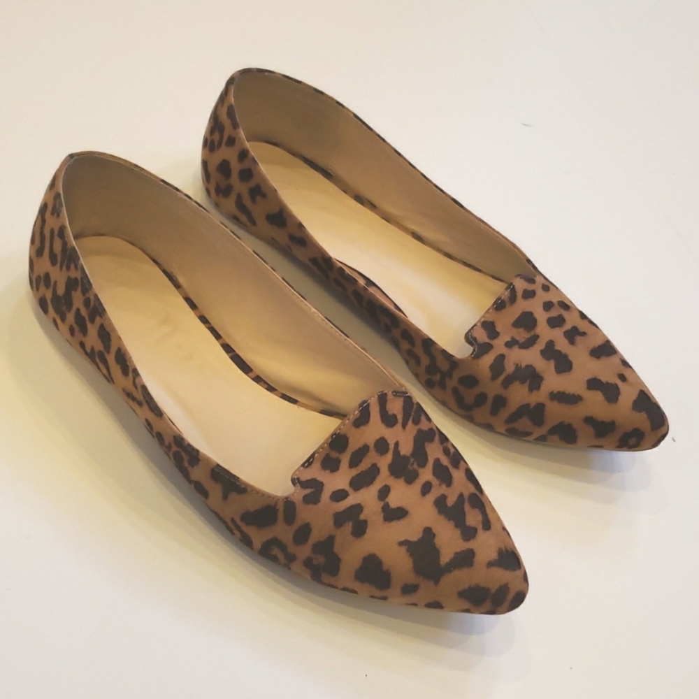 Diba cheetah print flats, sz 8